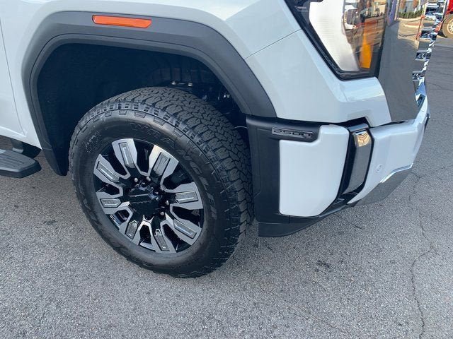 New 2026 GMC Sierra 2500 Denali w/ Technology Package AWD/4WD image 5