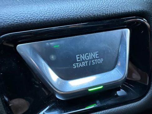 New 2026 GMC Yukon XL Denali w/ Sun & Power Step Package AWD/4WD image 28