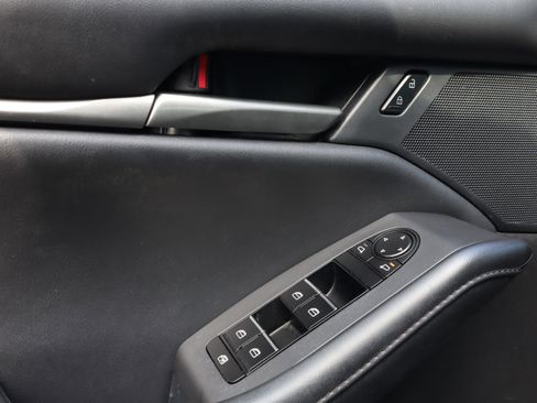 Certified 2022 MAZDA MAZDA3 s image 20