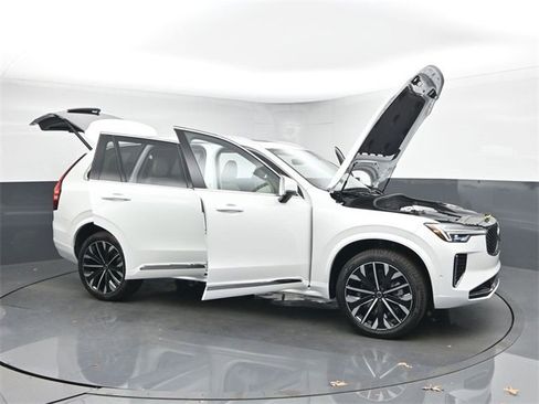 New 2026 Volvo XC90 B6 Ultra image 54