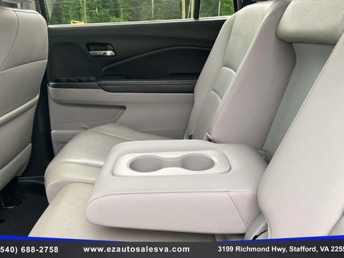 Used 2016 Honda Pilot Touring image 25
