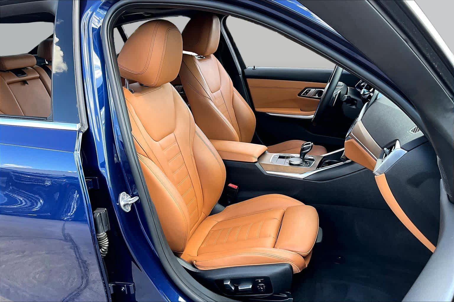 Used 2019 BMW 330i Sedan w/ Premium Package RWD image 9