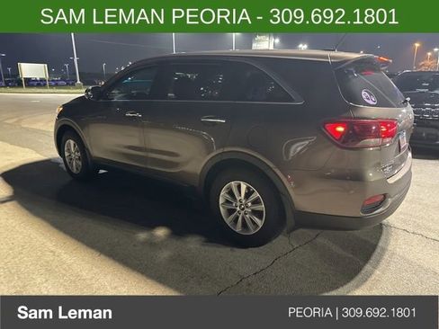 Used 2019 Kia Sorento LX image 6