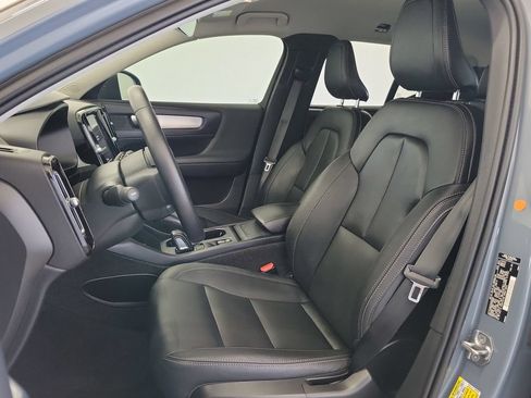 Used 2021 Volvo XC40 T5 Momentum AWD/4WD image 18