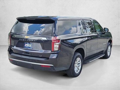 Used 2024 Chevrolet Suburban LT RWD image 5