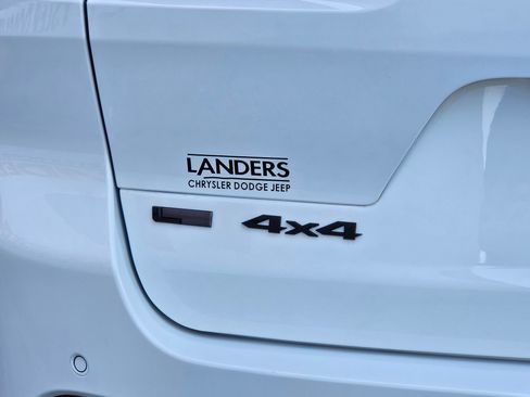 Used 2023 Jeep Grand Cherokee L Laredo AWD/4WD image 31