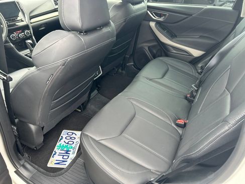 Used 2023 Subaru Forester Limited AWD/4WD image 6