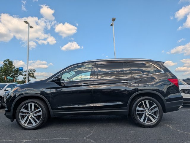 Used 2017 Honda Pilot Touring image 29