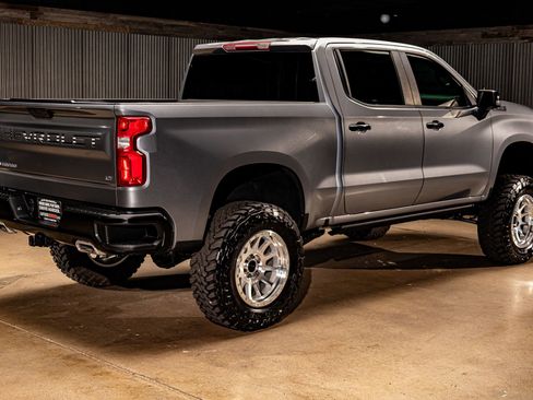 Used 2022 Chevrolet Silverado 1500 LT Trail Boss w/ Bed Protection Package image 9