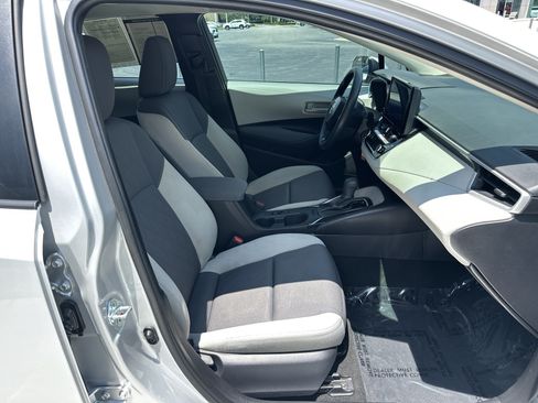 Certified 2025 Toyota Corolla LE FWD image 33