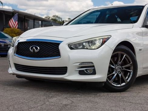 Used 2017 INFINITI Q50 Signature Edition w/ All Weather Package (L93) RWD image 28
