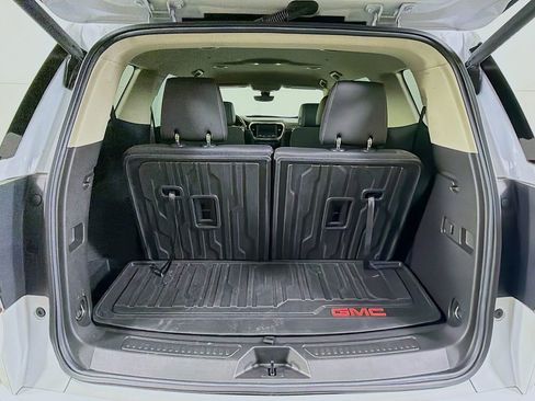 Used 2022 GMC Acadia Denali w/ Denali Technology Package image 29