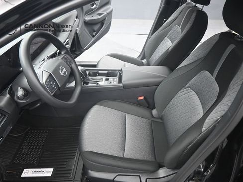 New 2026 Nissan Sentra SV image 9