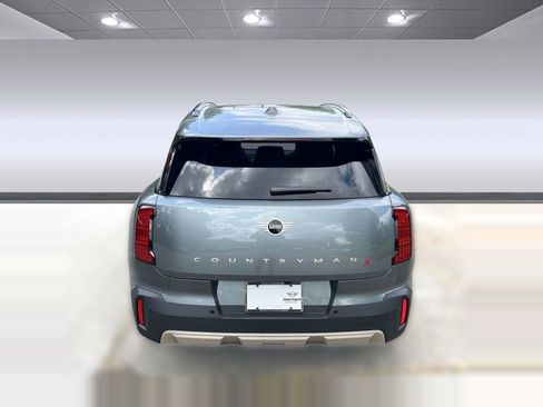 Used 2025 MINI Cooper Countryman S w/ Comfort Package Max image 9