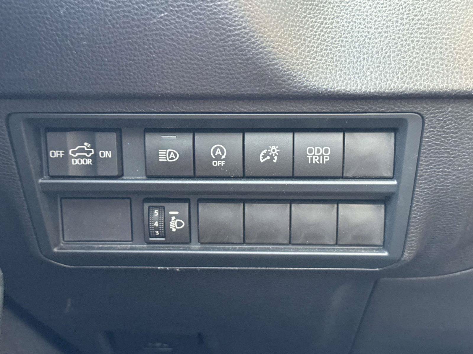 Used 2025 Toyota Tundra SR AWD/4WD image 23