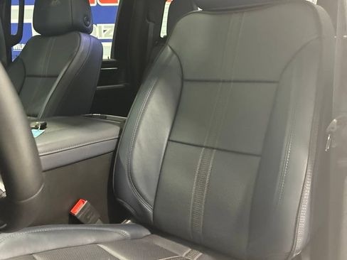 Used 2025 Chevrolet Silverado 3500 High Country w/ High Country Premium Package AWD/4WD image 18