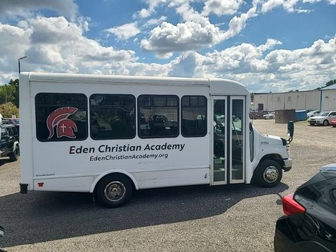 Used 2017 Ford E-350 and Econoline 350 Super Duty w/ Shuttle Bus Prep Package RWD image 4