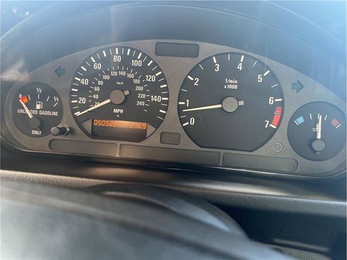 Used 1996 BMW Z3 1.9 image 22