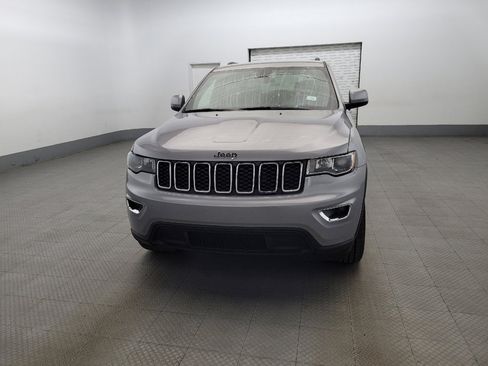 Used 2021 Jeep Grand Cherokee Laredo image 15