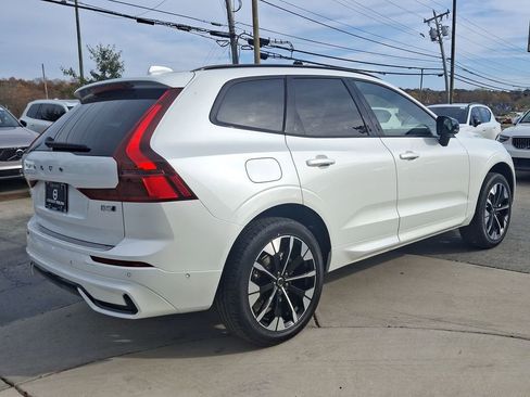New 2026 Volvo XC60 B5 Plus w/ Protection Package Premier image 12