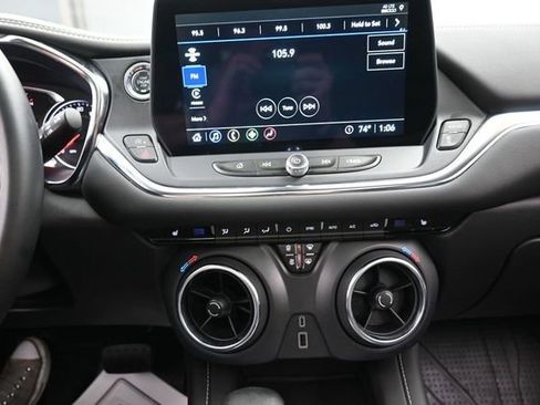 Used 2024 Chevrolet Blazer LT w/ LPO, Floor Liner Package FWD image 4