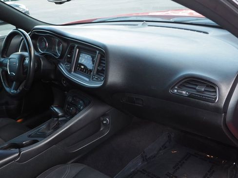Used 2018 Dodge Challenger SXT RWD image 19