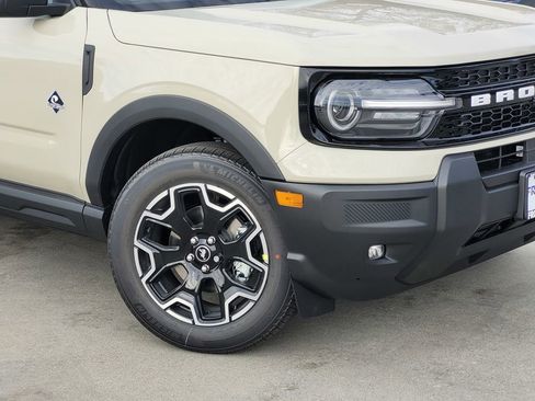 New 2025 Ford Bronco Sport Outer Banks image 26