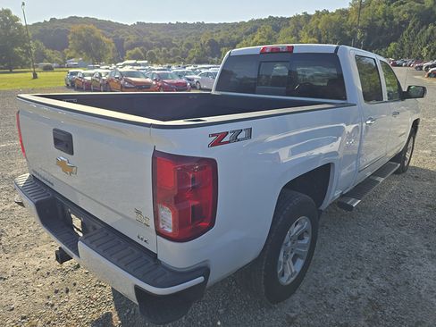 Used 2018 Chevrolet Silverado 1500 LTZ Z71 image 3