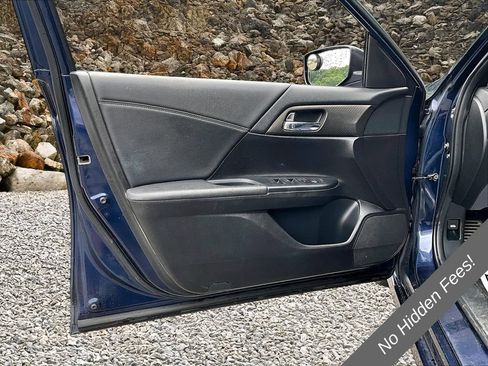 Used 2017 Honda Accord Sport image 15