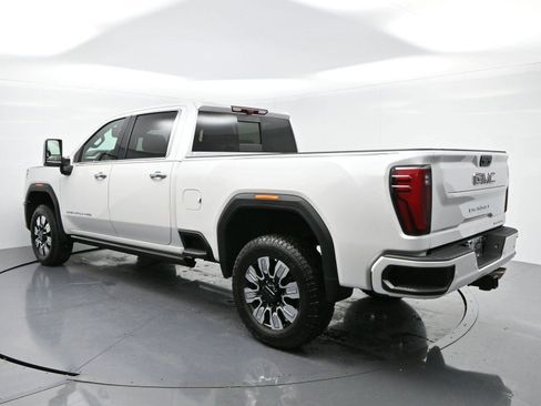 Used 2024 GMC Sierra 2500 Denali w/ Denali Reserve Package image 5
