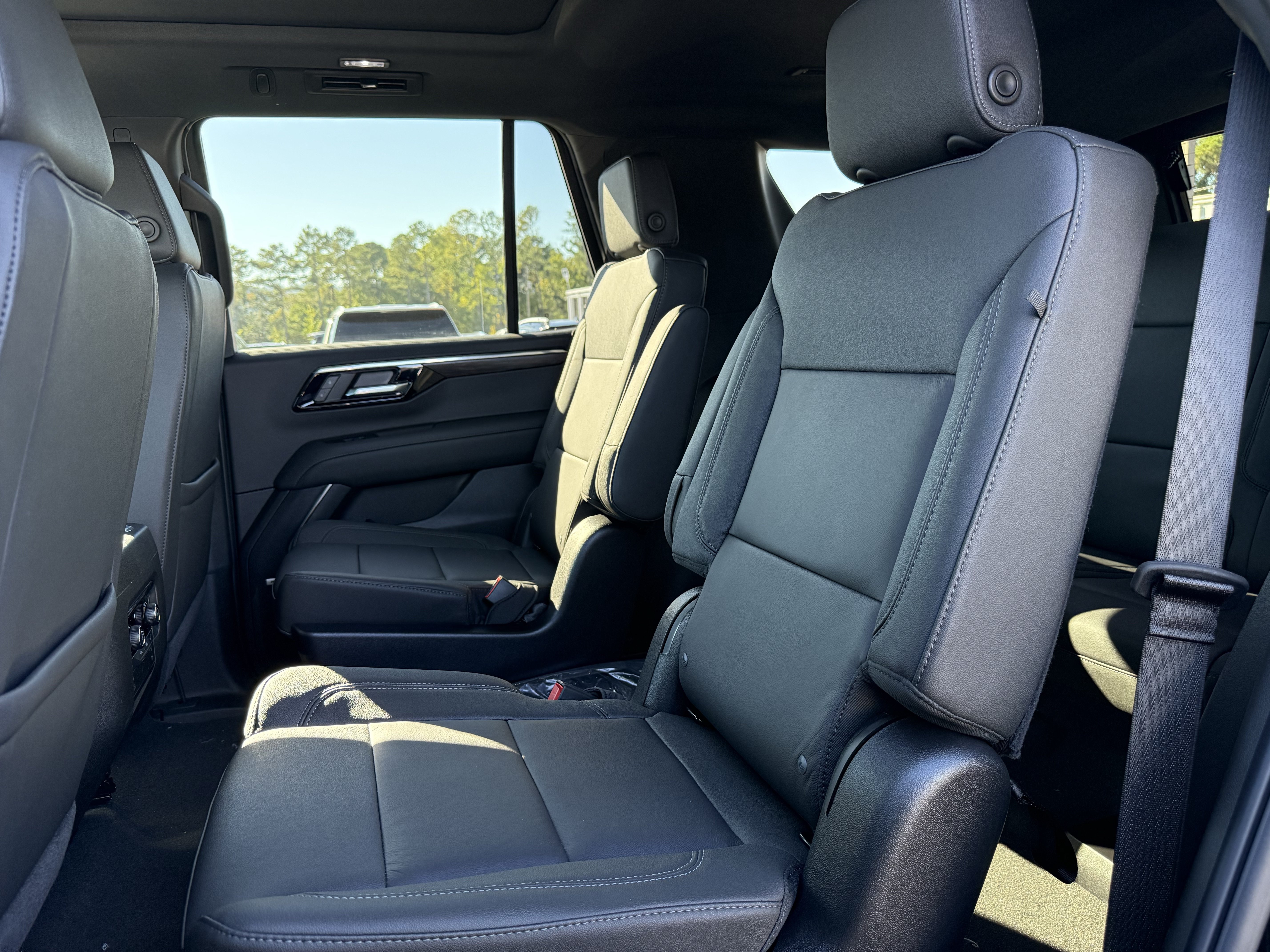 New 2027 Chevrolet Tahoe LT w/ Comfort Package AWD/4WD image 32
