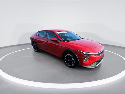 Used 2025 Kia K4 EX image 2