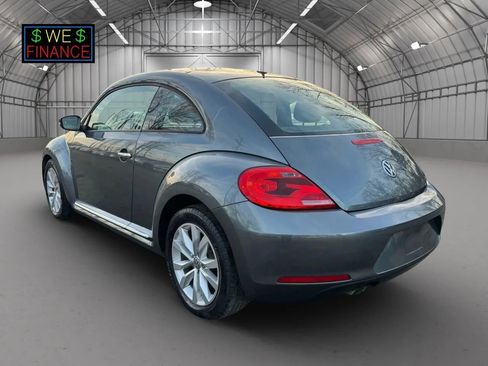 Used 2012 Volkswagen Beetle 2.5 image 3