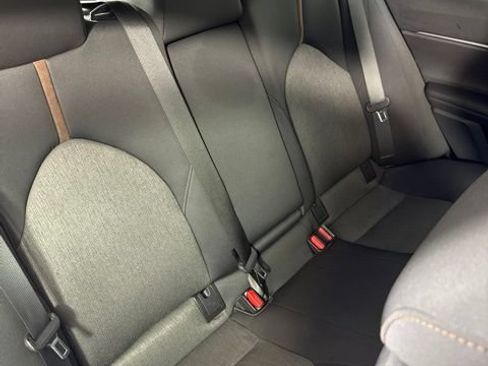 Used 2018 Toyota Camry LE FWD image 26