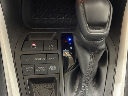 Used 2024 Toyota RAV4 LE image 19