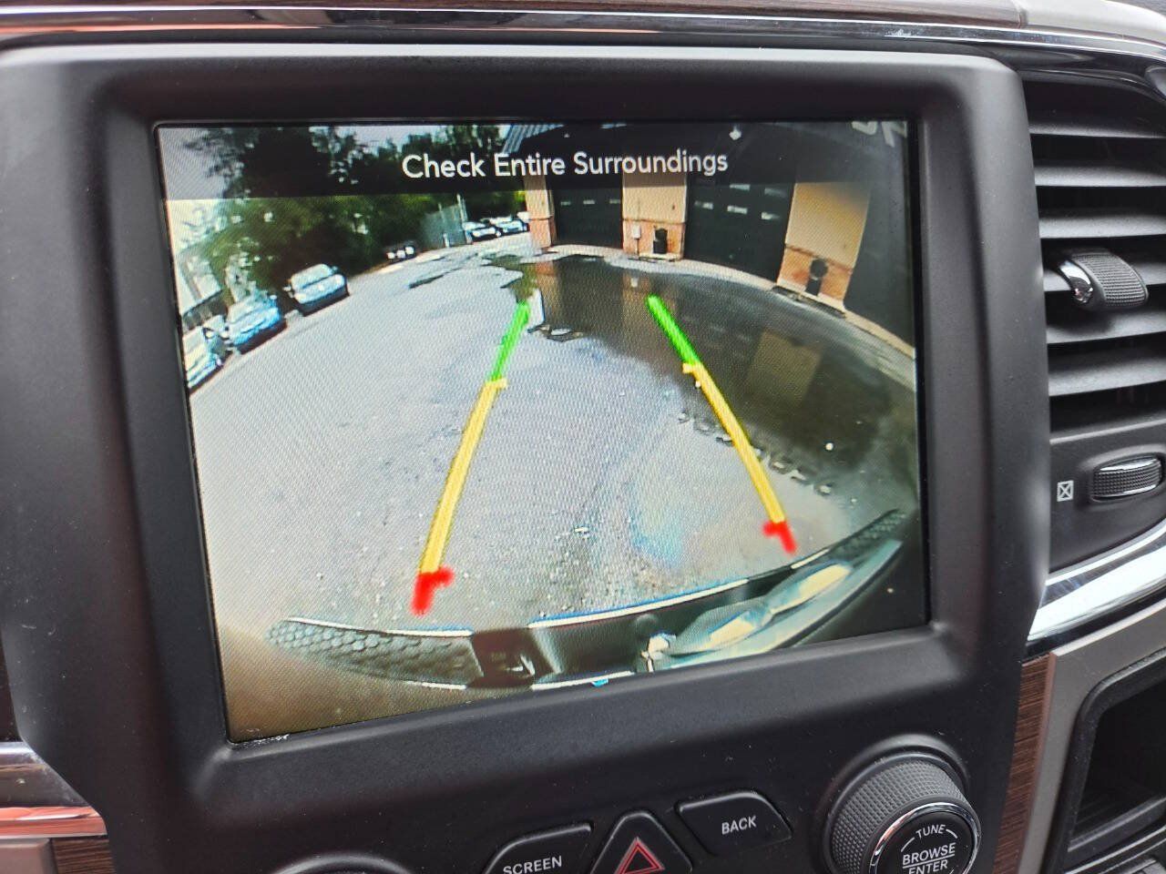 Used 2017 RAM 1500 Laramie w/ Convenience Group AWD/4WD image 28