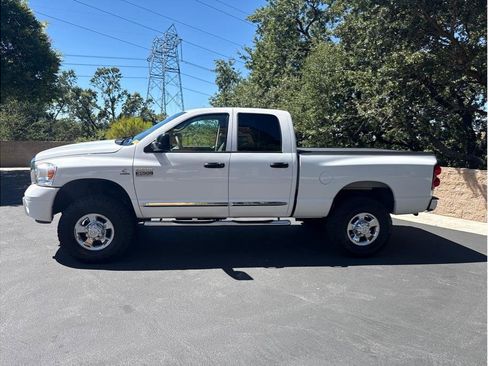 Used 2007 Dodge Ram 3500 Truck Laramie AWD/4WD image 2