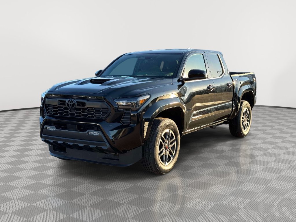 Used 2025 Toyota Tacoma TRD Sport AWD/4WD image 3