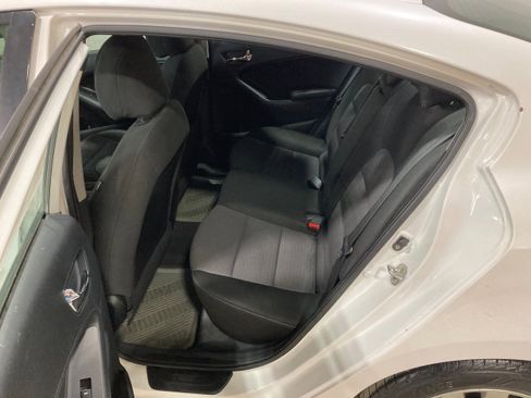 Used 2015 Kia Forte LX w/ Popular Package image 13
