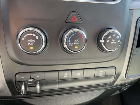 Used 2016 RAM 2500 Tradesman w/ Chrome Appearance Group image 20