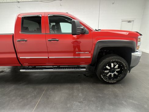 Used 2015 Chevrolet Silverado 2500 LT w/ LT Convenience Package AWD/4WD image 10