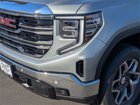 New 2026 GMC Sierra 1500 SLT w/ SLT Premium Plus Package image 9
