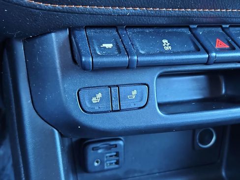 Used 2022 GMC Canyon AT4 image 19