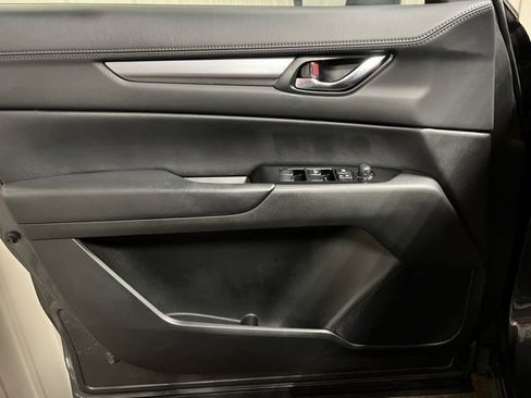 Used 2017 MAZDA CX-5 Touring image 12