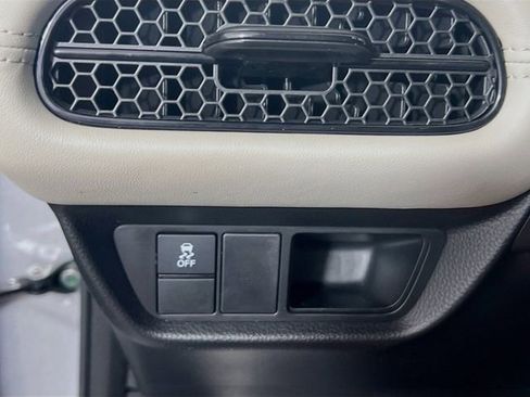 Used 2024 Honda HR-V LX image 16