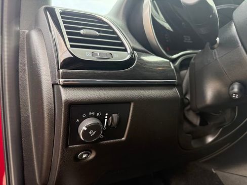 Used 2021 Jeep Grand Cherokee Trailhawk w/ Trailhawk Luxury Group AWD/4WD image 19