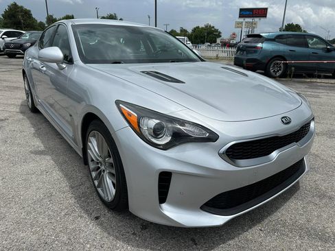 Used 2018 Kia Stinger RWD image 31
