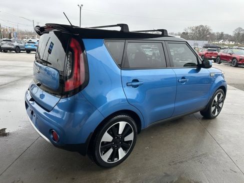 Used 2017 Kia Soul + w/ Designer's Package image 5