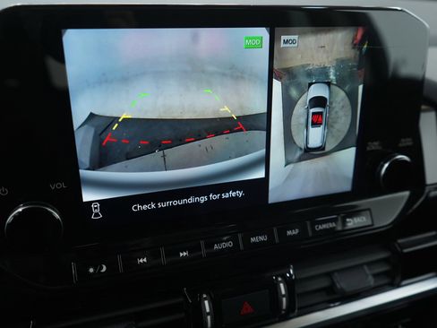 Used 2023 Nissan Pathfinder SL w/ SL Premium Package image 29