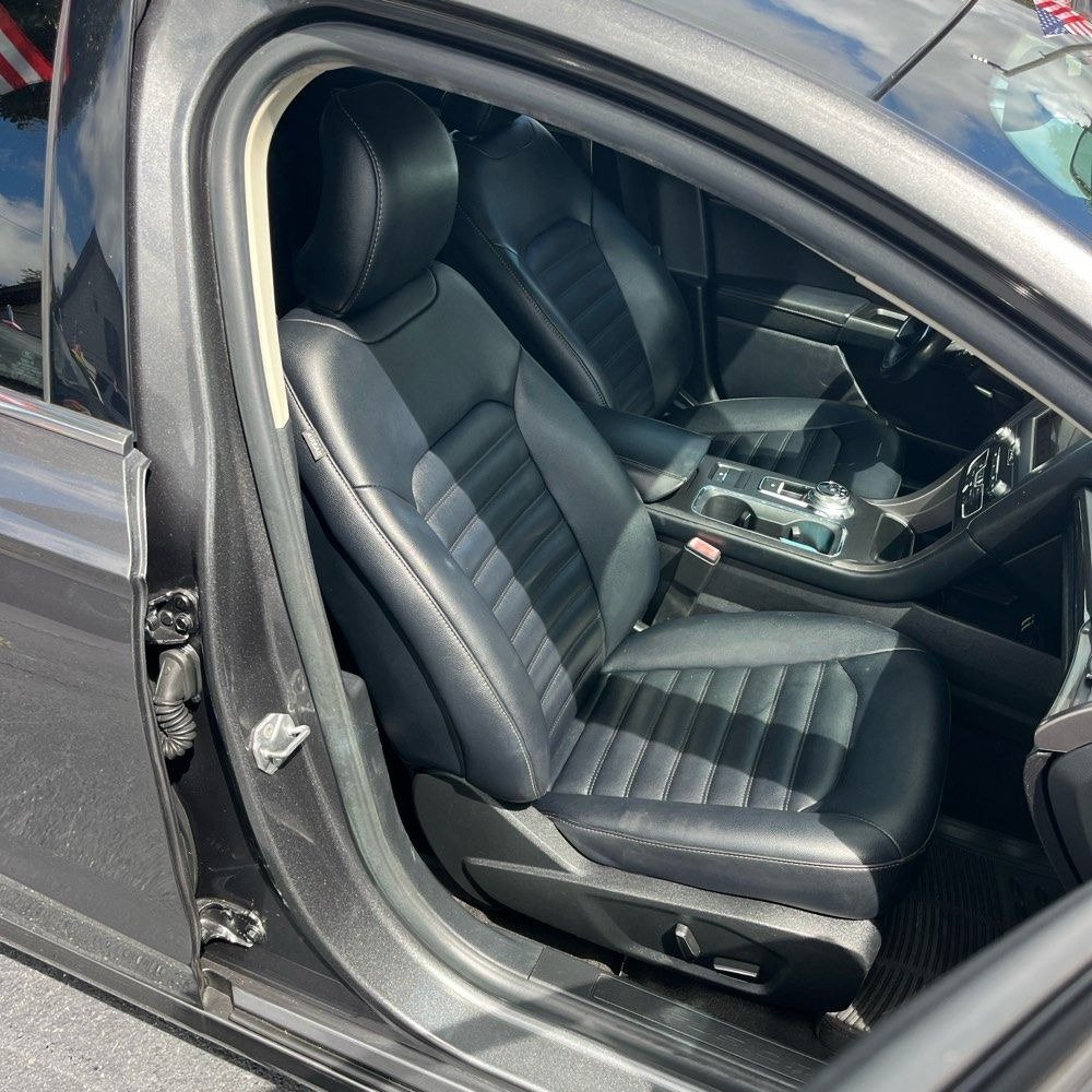 Used 2019 Ford Fusion SEL FWD image 6